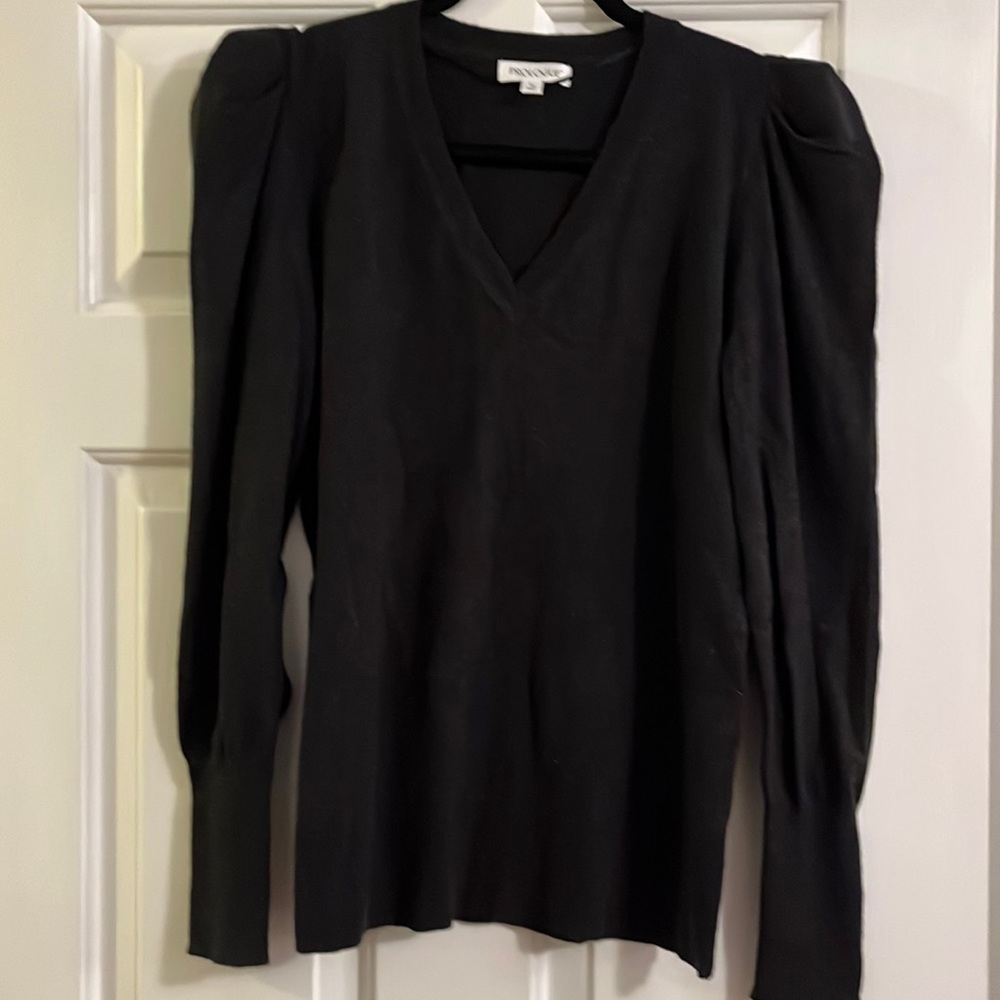 V Neck Black top